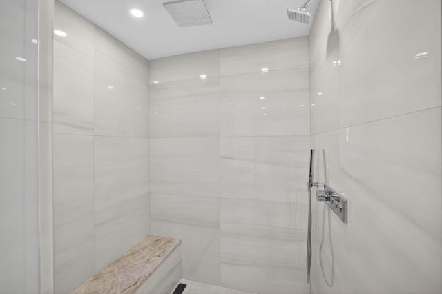 3316 NE 37th Street, Fort Lauderdale, FL 33308