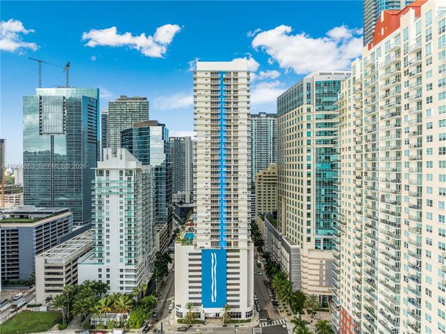 1200 Brickell Bay Dr 1705, Miami, FL 33131