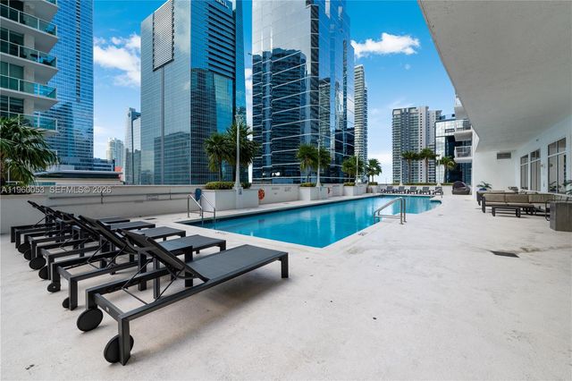 1200 Brickell Bay Dr 1705, Miami, FL 33131