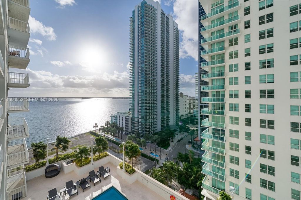 1200 Brickell Bay Dr 1705, Miami, FL 33131
