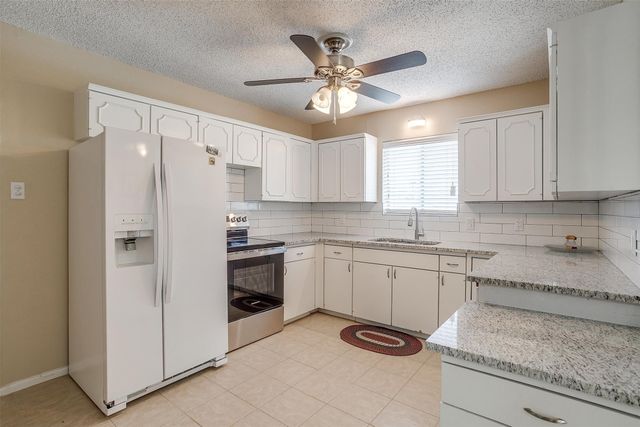 212 Fireside Village Drive, Keene, TX 76059
