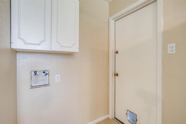 212 Fireside Village Drive, Keene, TX 76059