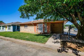 212 Fireside Village Drive, Keene, TX 76059
