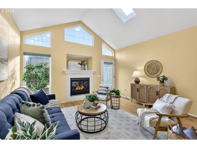 4714 Sw 2ND Ct, Portland, OR 97239