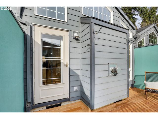 4714 Sw 2ND Ct, Portland, OR 97239