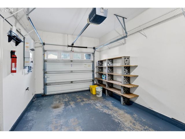 4714 Sw 2ND Ct, Portland, OR 97239