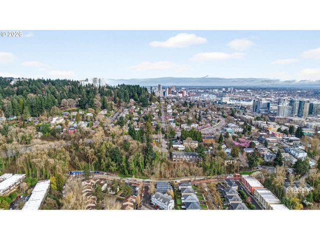 4714 Sw 2ND Ct, Portland, OR 97239