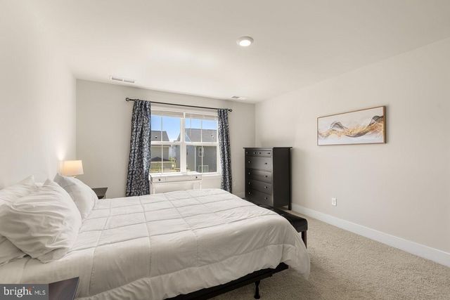111 HAIDA LN, Winchester, VA 22602