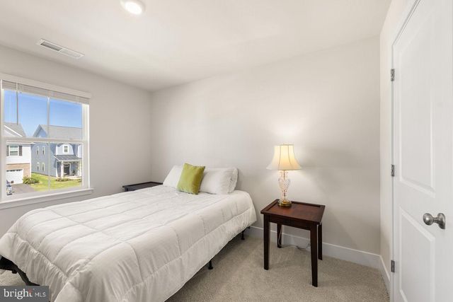 111 HAIDA LN, Winchester, VA 22602