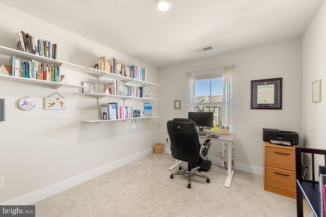 111 HAIDA LN, Winchester, VA 22602
