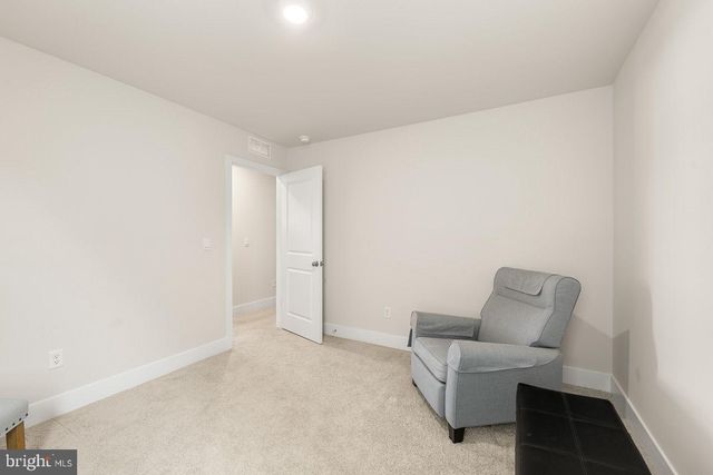 111 HAIDA LN, Winchester, VA 22602