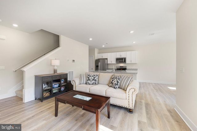 111 HAIDA LN, Winchester, VA 22602