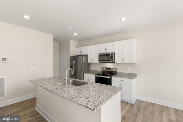 111 HAIDA LN, Winchester, VA 22602