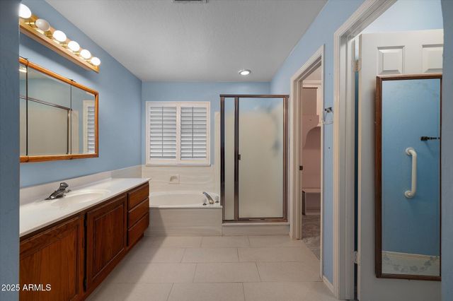 5403 E GREENWAY Street, Mesa, AZ 85205