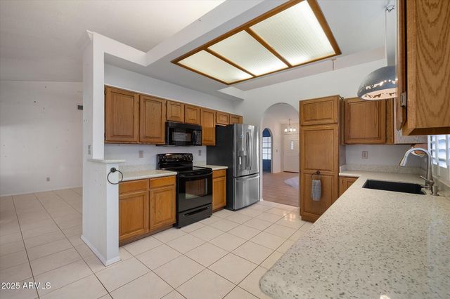 5403 E GREENWAY Street, Mesa, AZ 85205