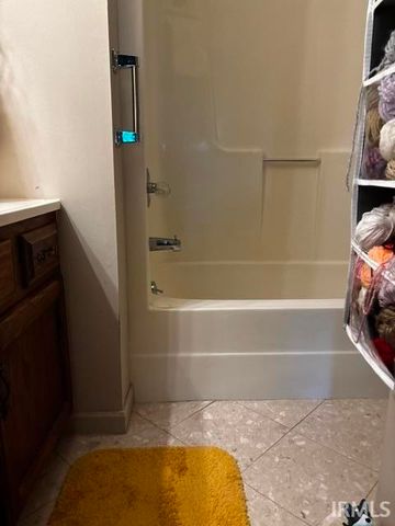1941 E Waters Edge Dr Unit 6, Bloomington, IN 47401