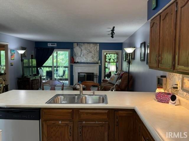 1941 E Waters Edge Dr Unit 6, Bloomington, IN 47401