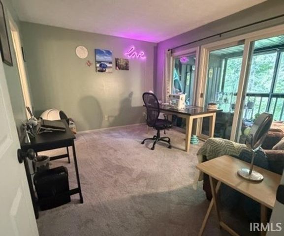 1941 E Waters Edge Dr Unit 6, Bloomington, IN 47401