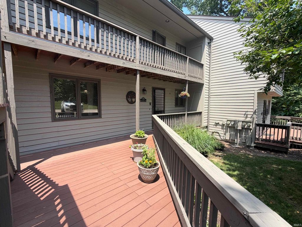 1941 E Waters Edge Dr Unit 6, Bloomington, IN 47401