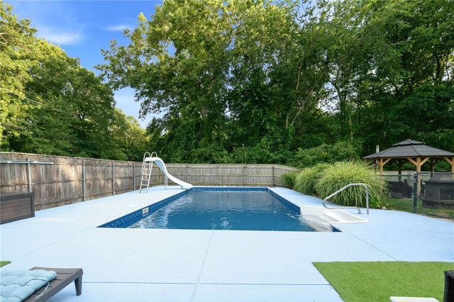 151 Rome Drive, Cranston, RI 02921