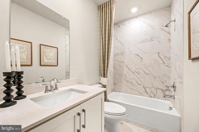 23 STEINER WAY, Perkiomenville, PA 18074