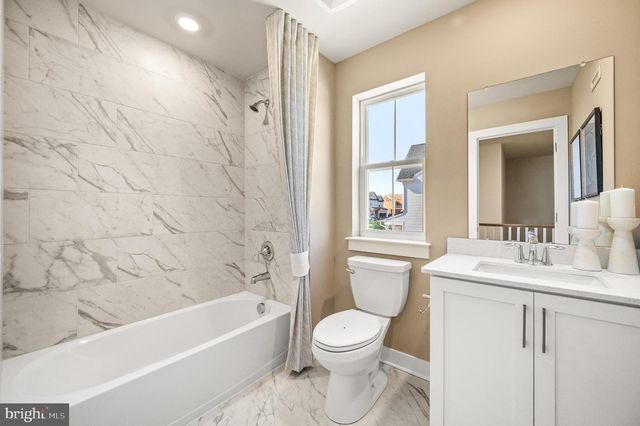 23 STEINER WAY, Perkiomenville, PA 18074