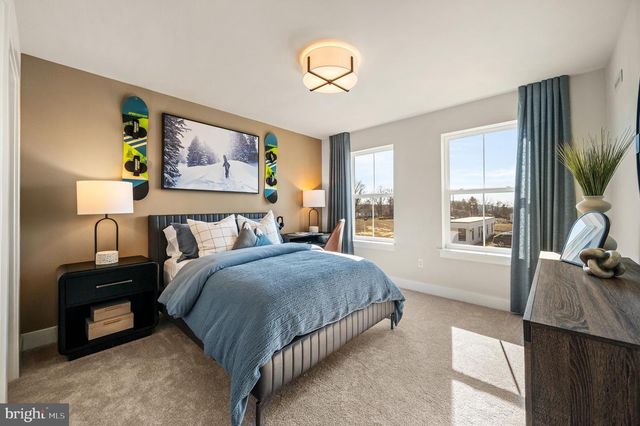 23 STEINER WAY, Perkiomenville, PA 18074