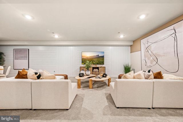 23 STEINER WAY, Perkiomenville, PA 18074