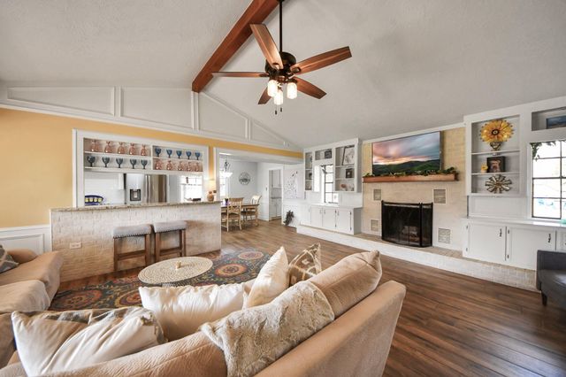 427 Sikes Road, Bellville, TX 77418