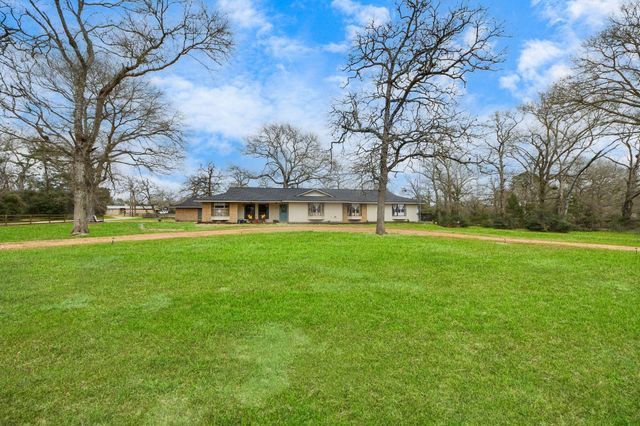 427 Sikes Road, Bellville, TX 77418