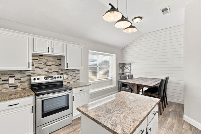 760 S Ridge Drive, Midlothian, TX 76065