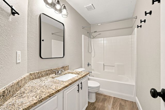 760 S Ridge Drive, Midlothian, TX 76065