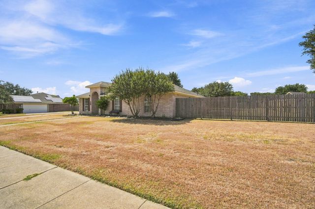760 S Ridge Drive, Midlothian, TX 76065