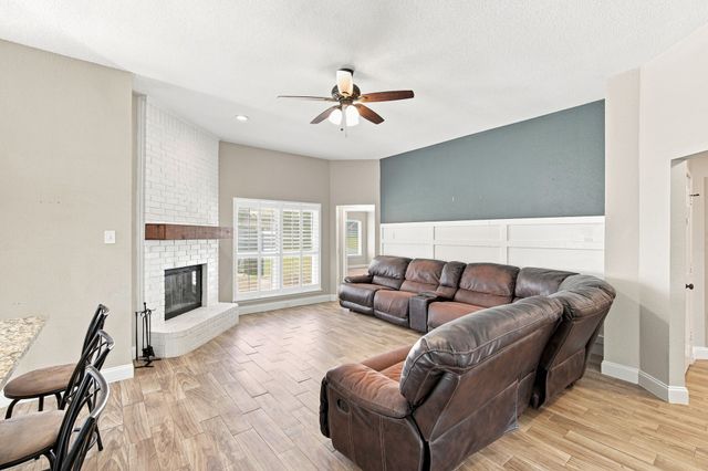 760 S Ridge Drive, Midlothian, TX 76065