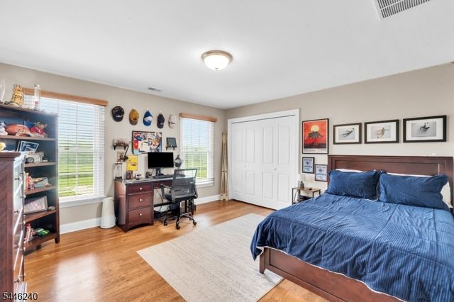 4 ELAINE CT., Washington Twp., NJ 07830