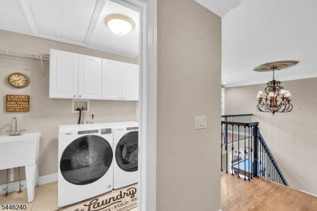 4 ELAINE CT., Washington Twp., NJ 07830
