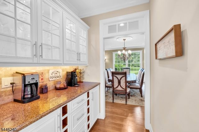 4 ELAINE CT., Washington Twp., NJ 07830