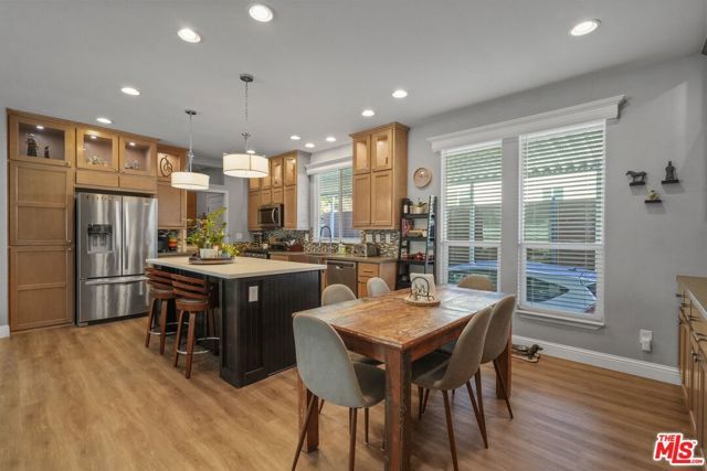 30473 Mulholland Highway 206, Agoura Hills, CA 91301