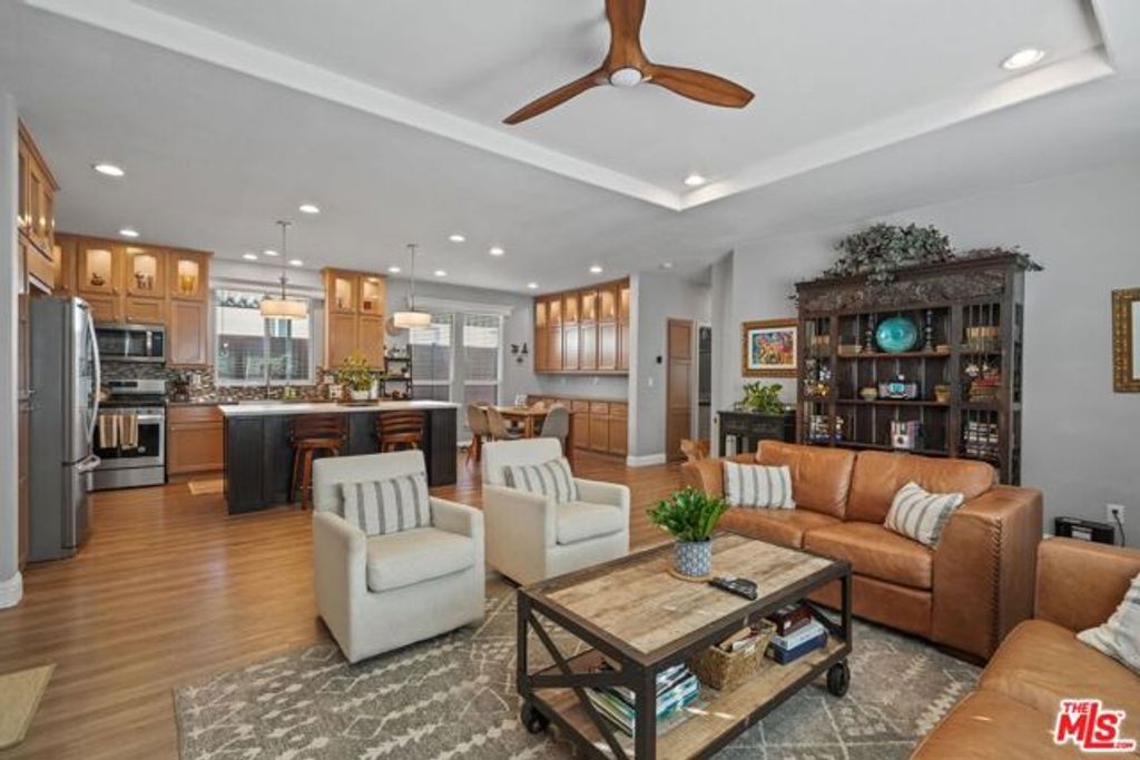 30473 Mulholland Highway 206, Agoura Hills, CA 91301