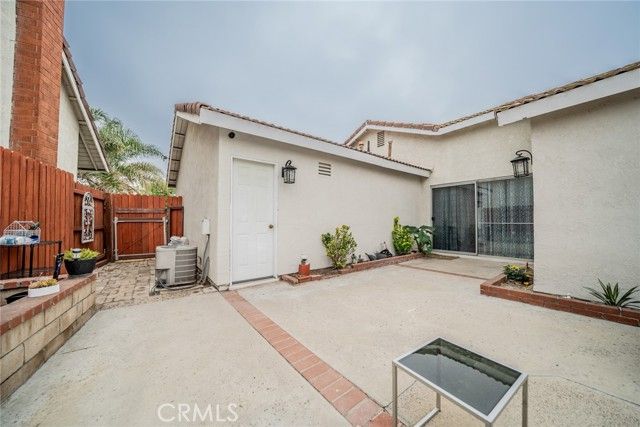 11876 Banana, Fontana, CA 92337