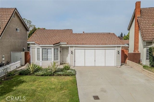 11876 Banana, Fontana, CA 92337