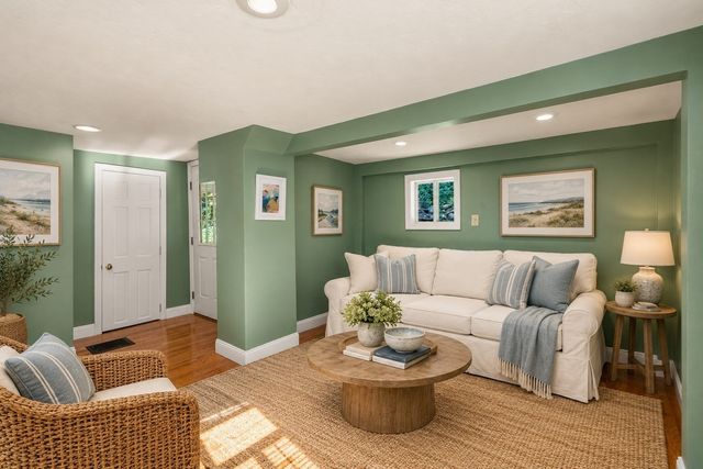34 Paomet Rd, Weymouth, MA 02191
