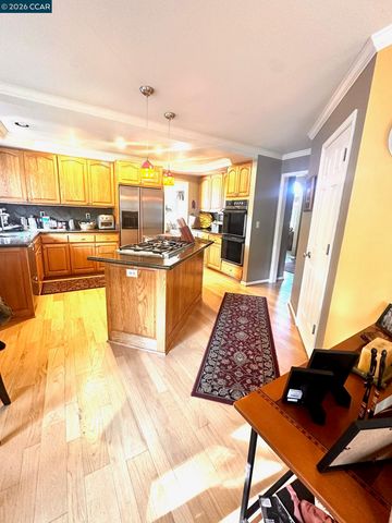 1795 Sunnyvale Ave, Walnut Creek, CA 94597