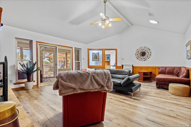 407 Windsor Ln, New Braunfels, TX 78132