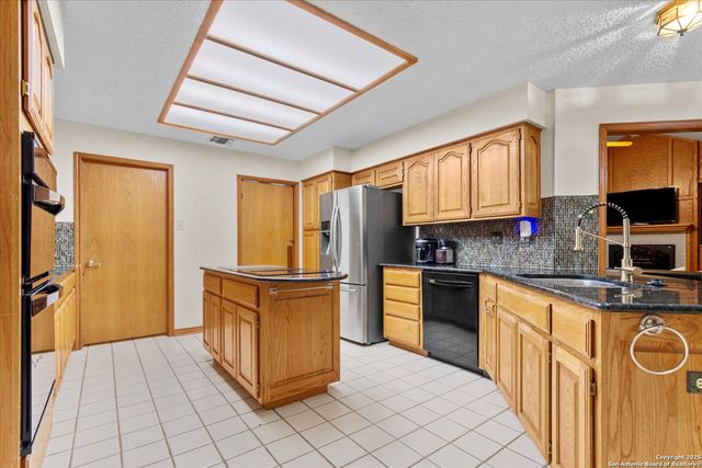 407 Windsor Ln, New Braunfels, TX 78132