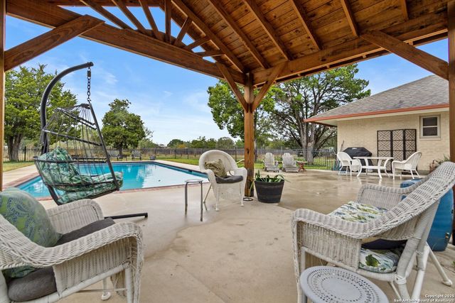 407 Windsor Ln, New Braunfels, TX 78132