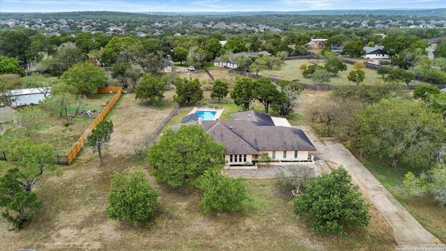 407 Windsor Ln, New Braunfels, TX 78132