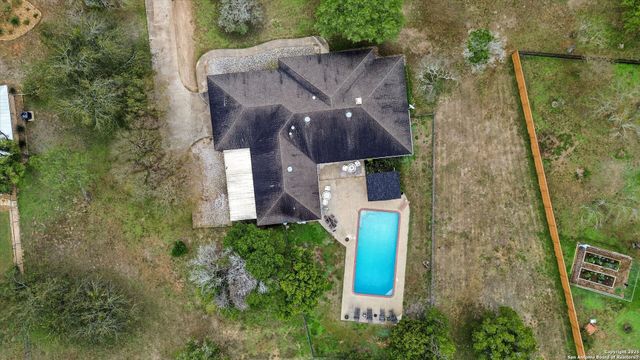 407 Windsor Ln, New Braunfels, TX 78132