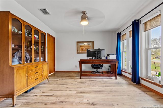 407 Windsor Ln, New Braunfels, TX 78132