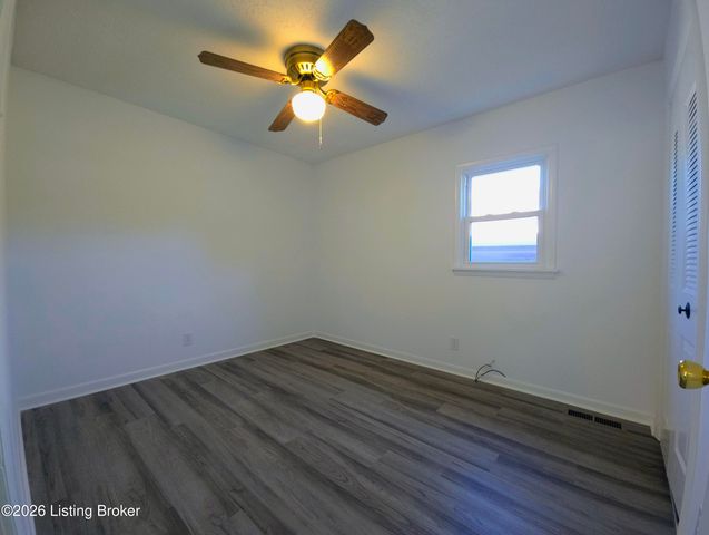6645 Sylvania Rd, Louisville, KY 40258